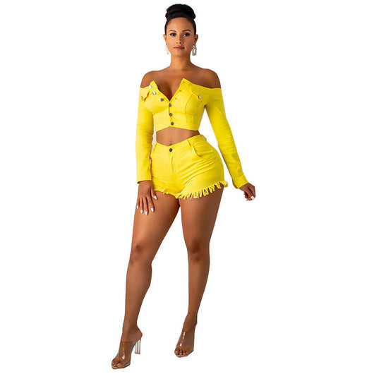 Conjunto Asimétrico: Chamarra de Mezclilla Hombro Descubierto con Shorts Flecos - Image 5