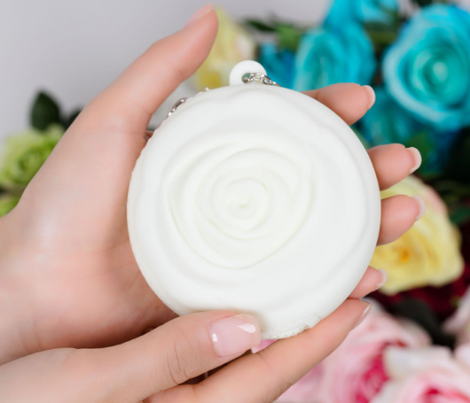 Monedero de Silicona Ecológico con Diseño de Rosa - Bolsa Multiusos Impermeable - Image 9