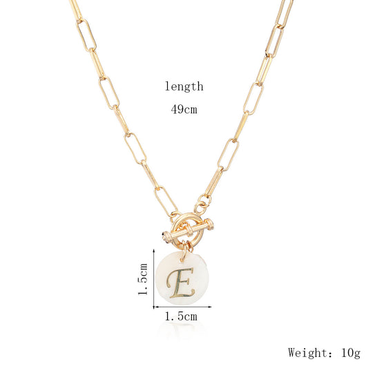 Collar Inicial Personalizado con Concha Marina - Cadena Dorada Gruesa y Cierre OT - Image 6