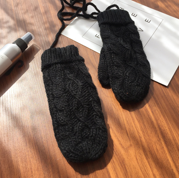 Guantes de Lana Tejidos Coreanos Doble Grosor con Cuelga al Cuello - Cálidos y Elegantes - Image 4