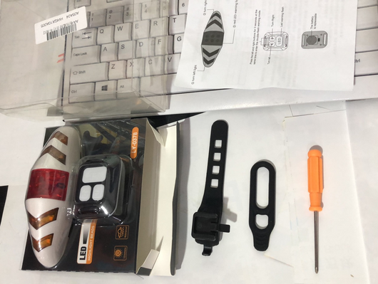 Luz Trasera para Bicicleta con Control Remoto Inalámbrico - Image 8