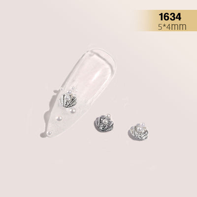 Anillo de Uñas con Cadena de Perlas y Diamantes de Imitación Plateado - Image 6