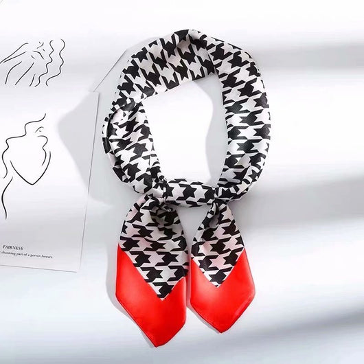 Pañoleta Profesional Elegante para Mujer - Diseño Minimalista - Image 4