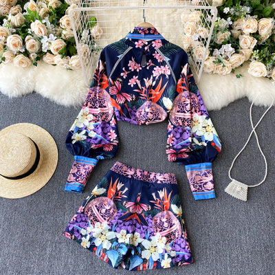 Conjunto Elegante para Mujer: Blusa Estampada y Short Talle Alto - Image 9
