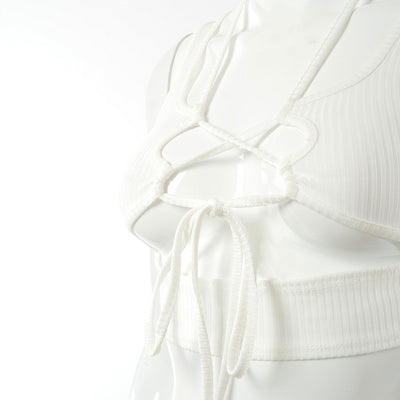 Blusa Halter sin Mangas con Detalle Hueco en la Cintura - Image 3