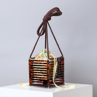 Bolso Playero Tejido a Mano con Diseño Calado y Correa Extraíble - Image 13