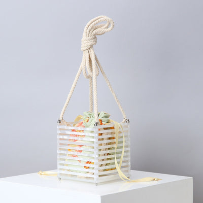 Bolso Playero Tejido a Mano con Diseño Calado y Correa Extraíble - Image 2