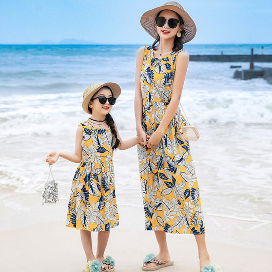 Conjunto Playero para Mamá e Hija: Falda Larga y Top - Image 9