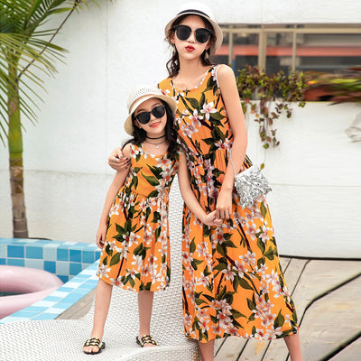 Conjunto Playero para Mamá e Hija: Falda Larga y Top - Image 3