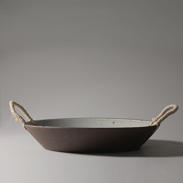 Plato Japonés de Cerámica Artesanal con Diseño Geométrico