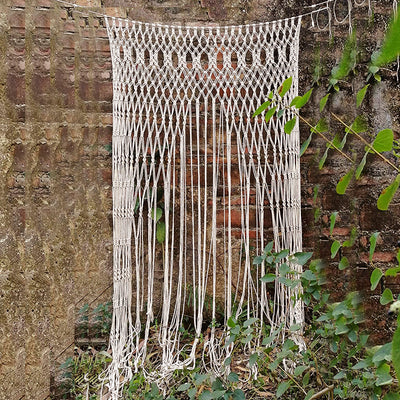 Cortina Divisoria Nórdica Perforada con Borlas y Sistema Deslizante - Image 3