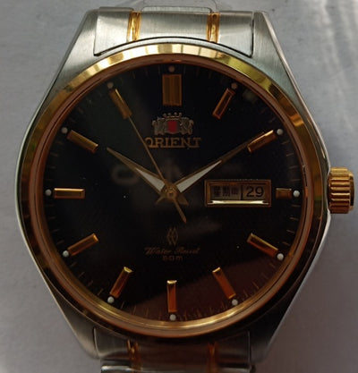 Reloj para Hombre Triple Oro Oriental - Elegancia y Sofisticación - Image 9