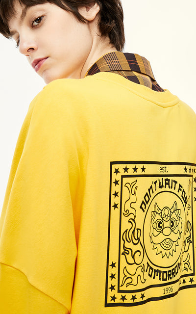 Sudadera Suelta con Cuello Redondo y Estampado de Parches para Mujer - Image 11