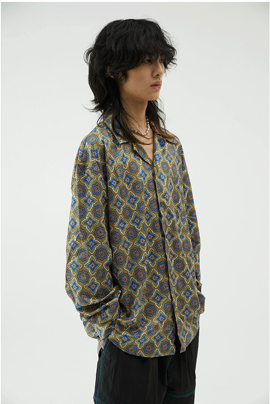Camisa Manga Larga Cuello Cubano Verde Oscuro Estampado Completo - Image 4