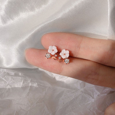 Aretes de Plata 925 con Flor de Concha y Circonita Incrustada - Image 3