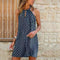 Vestido Elegante con Cuello Halter y Estampado Moderno