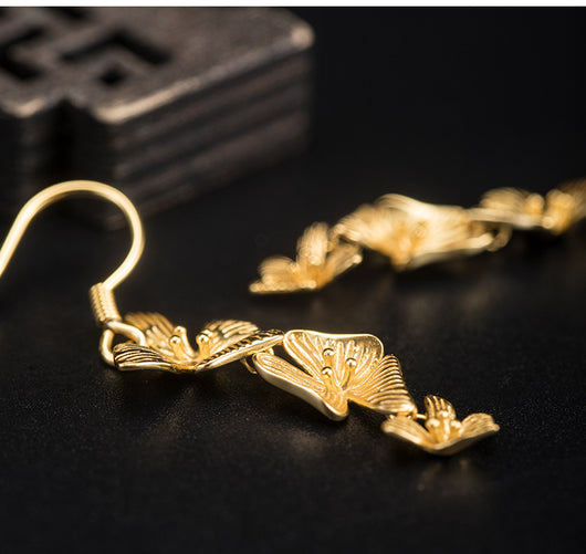Aretes Largos de Borla Clásicos con Temperamento Literario - Image 7