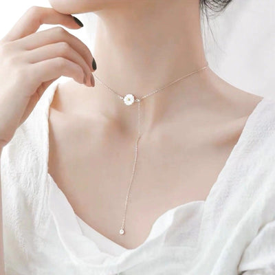 Collar Margarita Shell con Dije Móvil - Diseño Minimalista Frío - Image 6