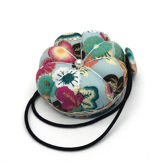 Alfiletero de Muñeca Dual con Diseño de Calabaza - Accesorios de Costura Europeos - Image 9