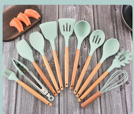Set de 12 Utensilios de Cocina de Silicona con Mango de Madera - Espátulas Antiadherentes - Image 14