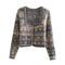 Suéter Retrô Feminino com Gola Quadrada e Mangas Compridas - Design Jacquard Elegante