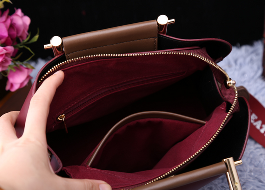 Bolsa de Cuero Auténtico para Mujer - Estilo Trendy Messenger Ejecutiva - Image 18