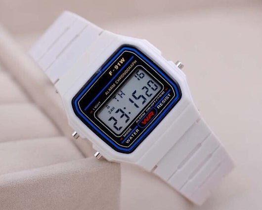 Reloj Digital Ultra Delgado Dorado y Plateado con LED F91W - Image 9