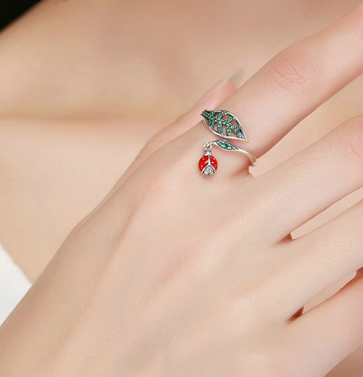 Anillo Mariquita Personalidad - Joya Delicada y Significativa - Image 7