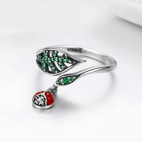 Anillo Mariquita Personalidad - Joya Delicada y Significativa