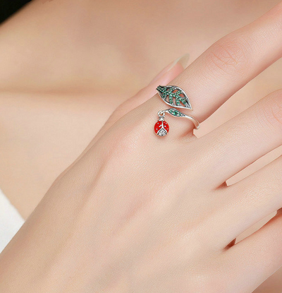Anillo Mariquita Personalidad - Joya Delicada y Significativa - Image 5