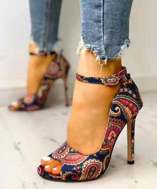 Sandalias de Tacón Alto con Estampado Étnico y Hebilla Ajustable - Tallas Grandes - Image 7
