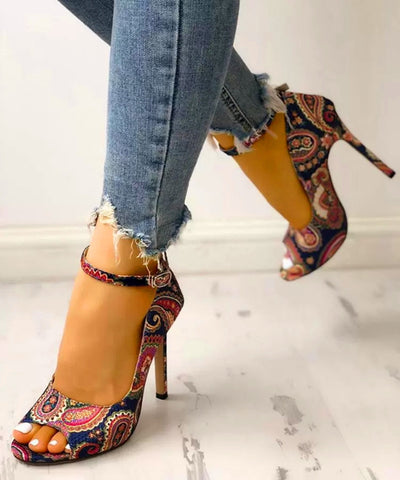 Sandalias de Tacón Alto con Estampado Étnico y Hebilla Ajustable - Tallas Grandes - Image 3