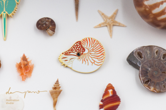 Broche Paleontología Diseño Original - Joya Museo Marina Ideal para San Valentín