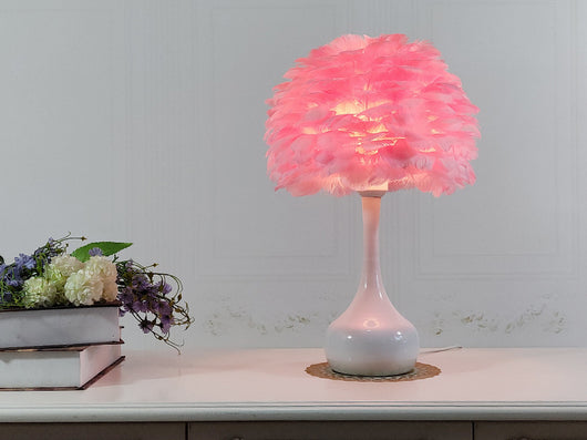 Lámpara de Mesa Nórdica con Plumas - Luz LED Táctil Regulable para Dormitorio y Sala de Estar - Image 8