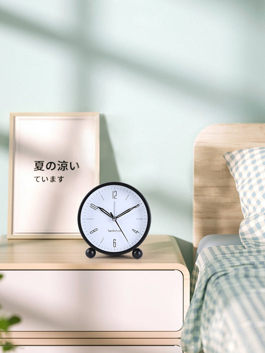 Reloj Despertador Silencioso Creativo para Estudiantes - Reloj de Mesita Luminoso - Image 2