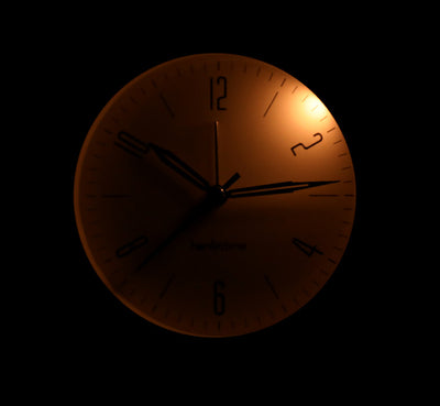 Reloj Despertador Silencioso Creativo para Estudiantes - Reloj de Mesita Luminoso - Image 3