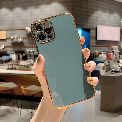 Funda Elegante Chapada en Oro con Rayas de Silicona - Image 12