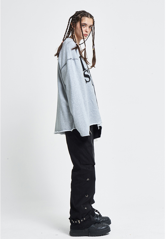 Sudadera de Pareja con Bordado Deconstruido y Detalle de Costura Asimétrica - Image 12