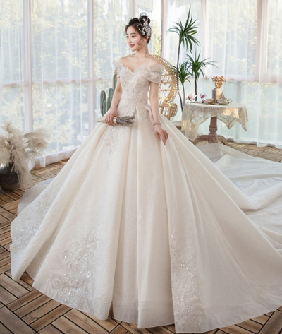Vestido de Novia Asimétrico Hada Bosque con Cola Estrellada - Image 10