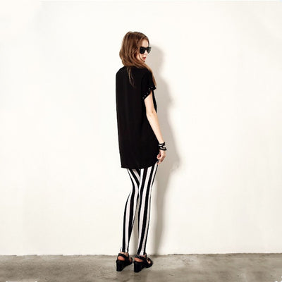 Leggins de Rayas Verticales Blancas y Negras para Primavera - Image 9