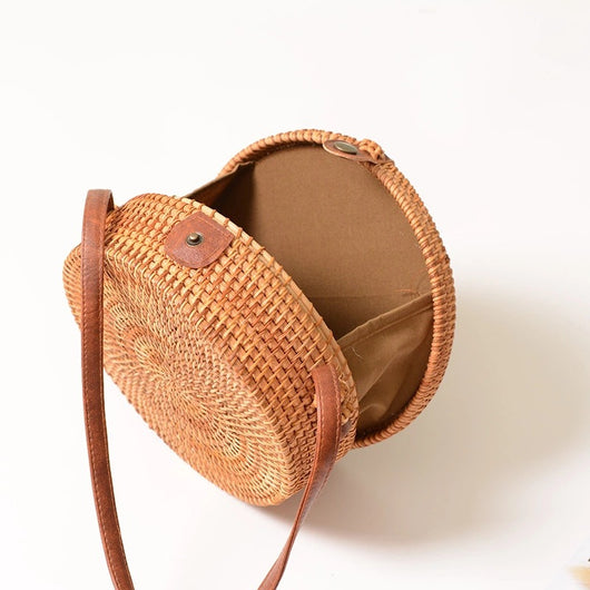 Bolsa Tejida Redonda con Solapa Diagonal de Una Sola Correa - Image 8