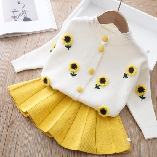Conjunto de Dos Piezas para Niña: Suéter y Falda Plisada Estilo Europeo - Image 3