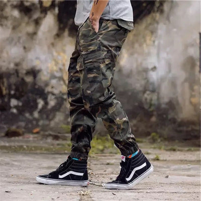 Pantalones Cargo Camuflaje con Múltiples Bolsillos - Image 2