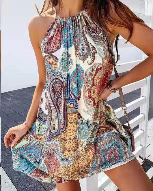 Vestido Corto Estampado sin Mangas con Detalle en Espalda - Image 9