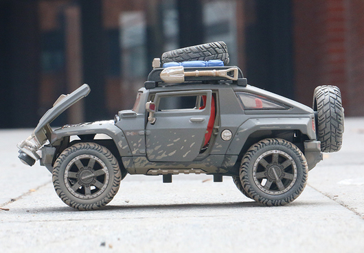 Modelo a Escala Hummer H2 Todoterreno en Aleación Coleccionable - Image 11
