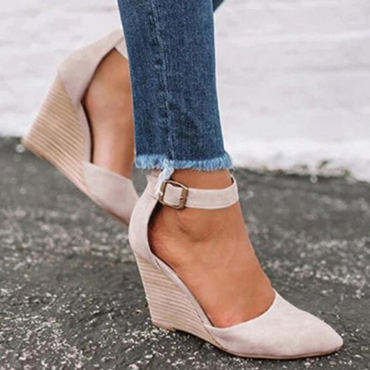 Zapato de Tacón Cuña para Mujer Talla Grande con Hebilla y Punta Afilada - Image 11
