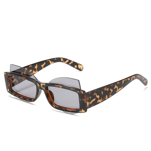 Gafas de Moda Felino con Lentes PC Talladas - Image 3