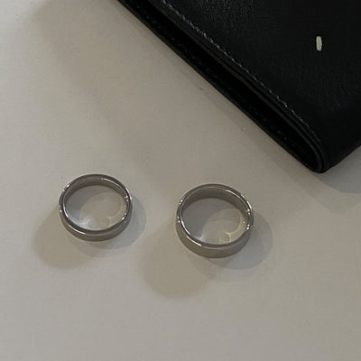 Anillo Sencillo de Acero de Titanio Estilo Minimalista - Image 9