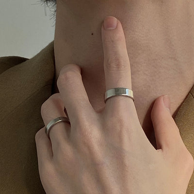 Anillo Sencillo de Acero de Titanio Estilo Minimalista