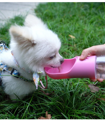 Botella de Agua Portátil para Perros con Dispensador de Alimento Integrado - Image 7